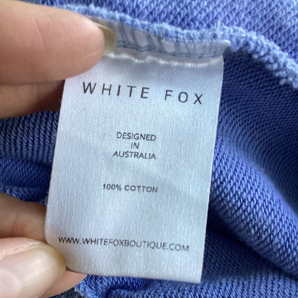 White Fox Light Blue Sweatshirt and Sweatpants Set – Medium - Picture 15 of 16